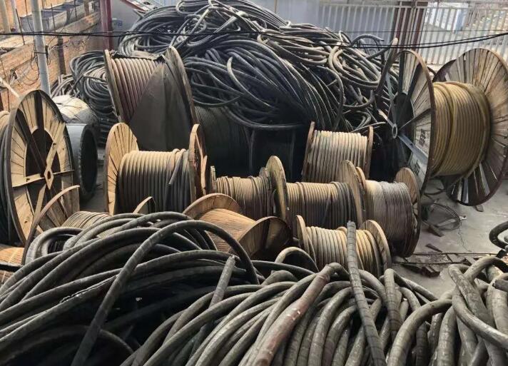 ���Ի���